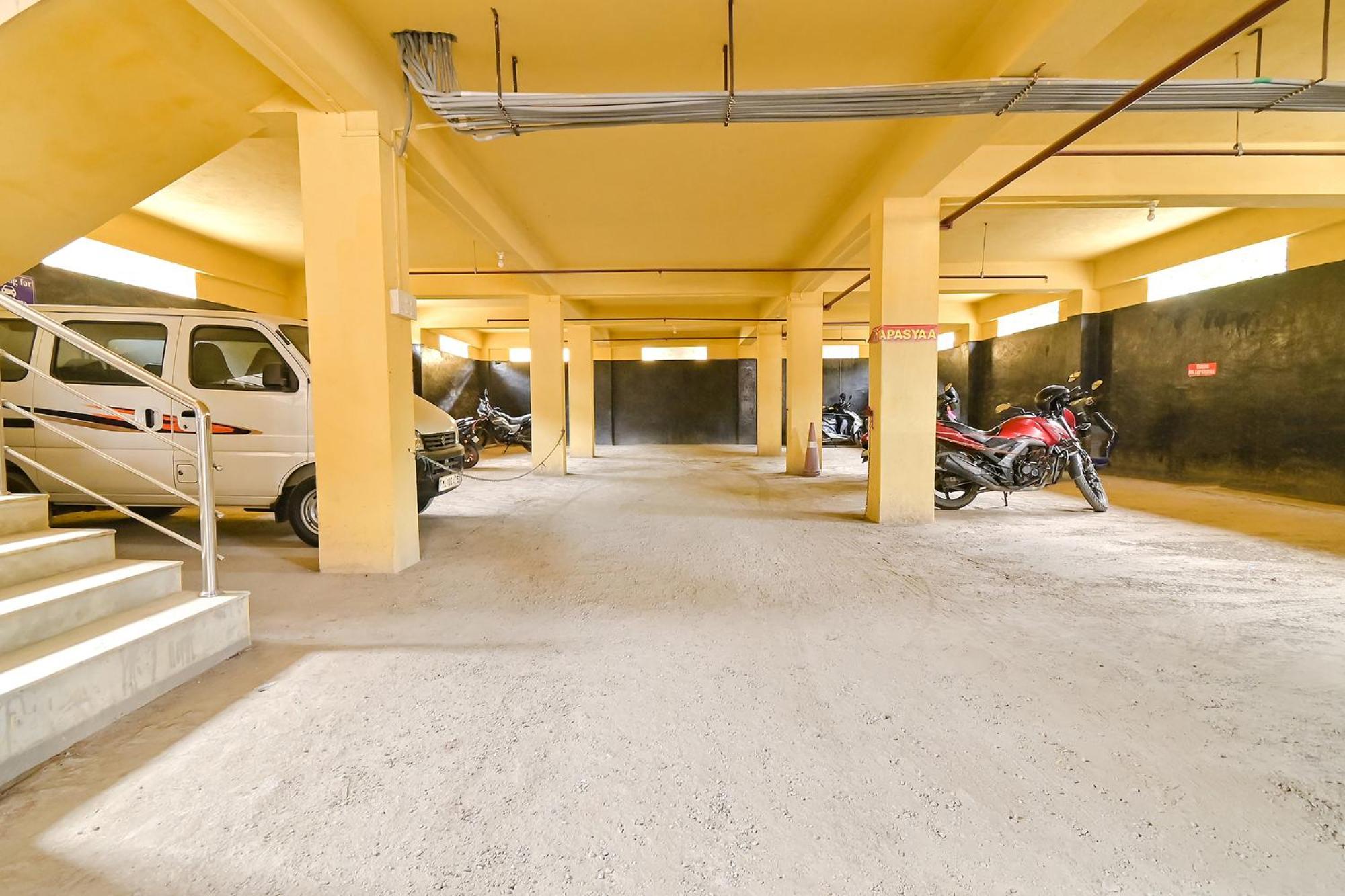 Fabhotel Penthouse - A K Dev Road Guwahati Exterior foto