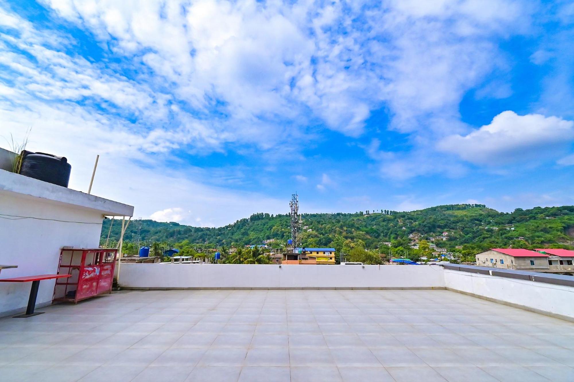 Fabhotel Penthouse - A K Dev Road Guwahati Exterior foto